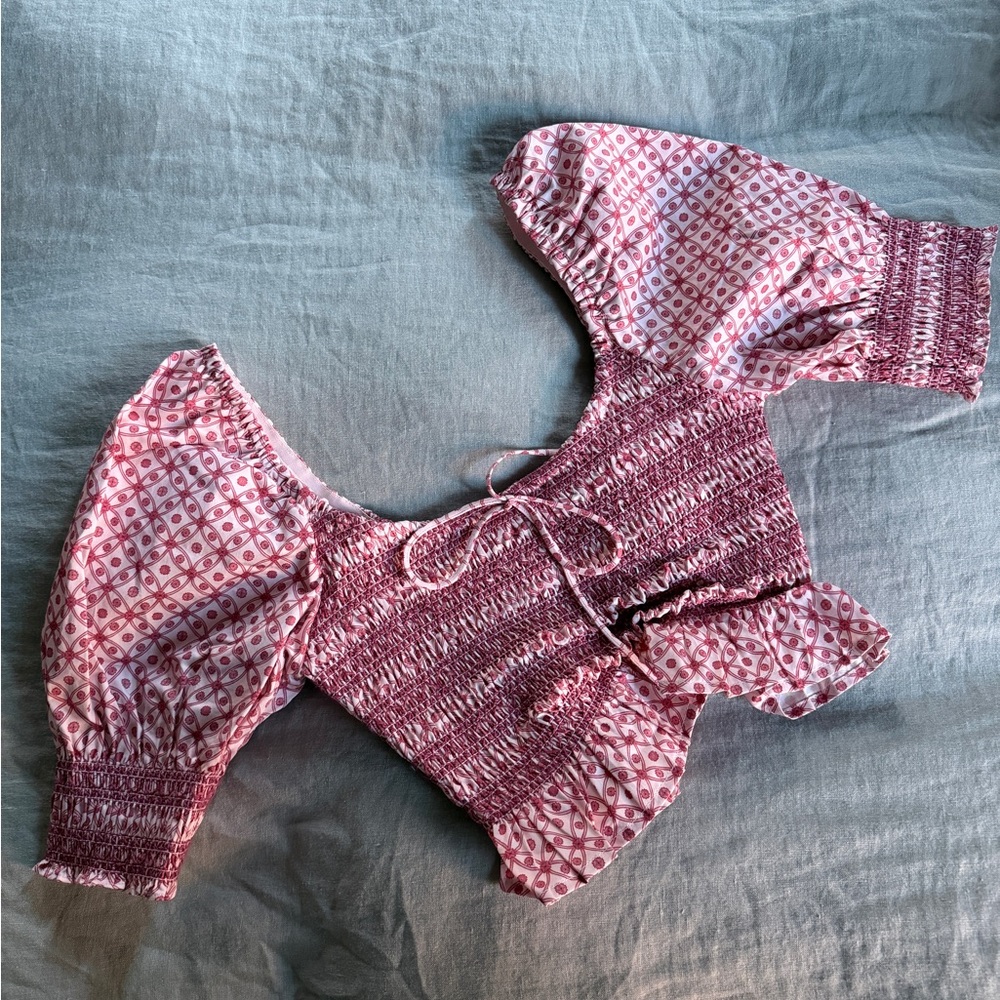 HillHouse Smocked Puff Sleeve Crop Top